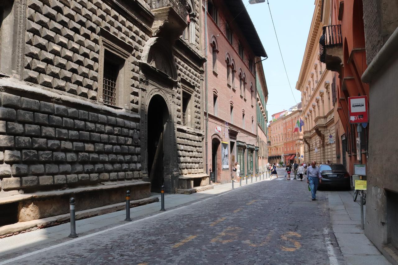 Lovely Studio D'Azeglio by Studio Vita Bologna Esterno foto