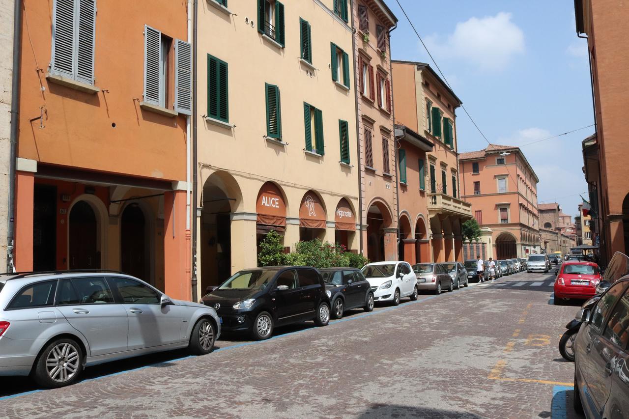 Lovely Studio D'Azeglio by Studio Vita Bologna Esterno foto