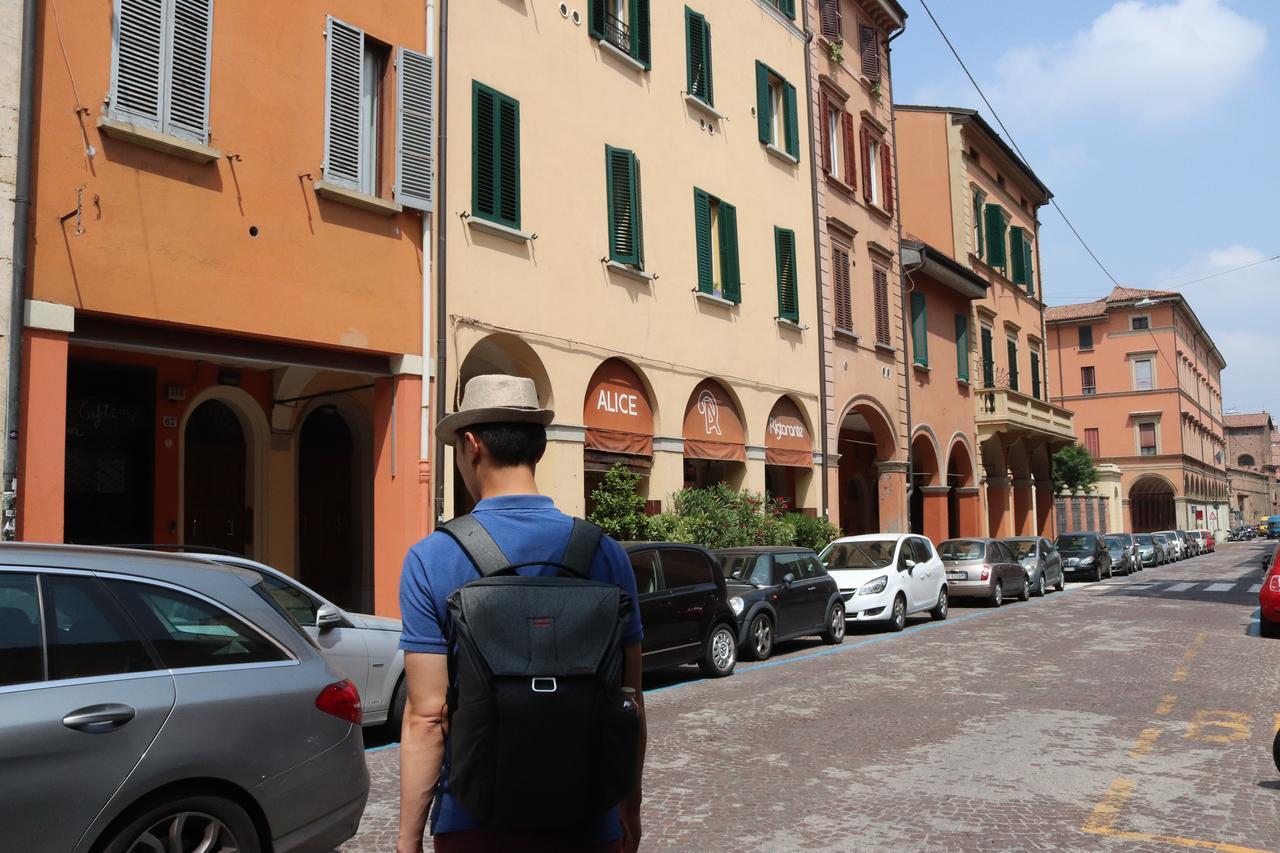 Lovely Studio D'Azeglio by Studio Vita Bologna Esterno foto