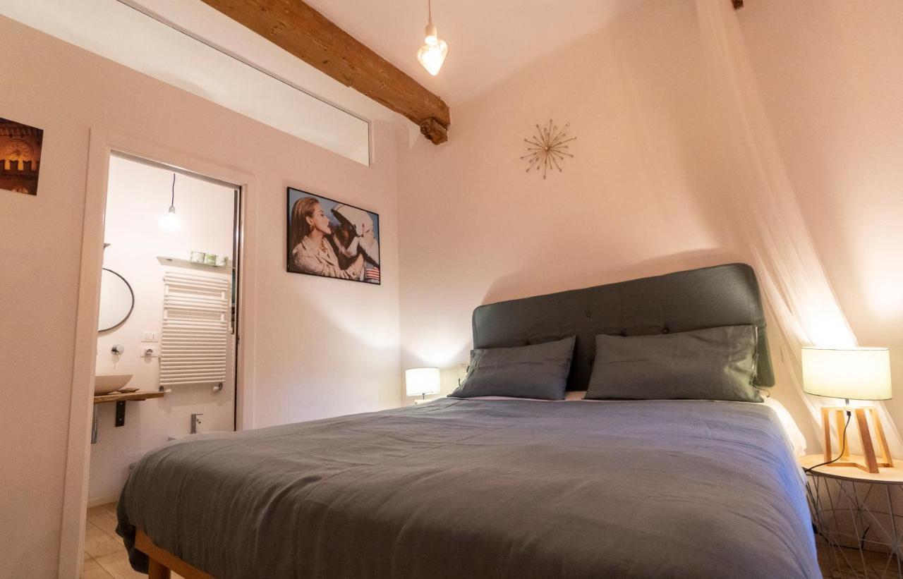 Lovely Studio D'Azeglio by Studio Vita Bologna Esterno foto