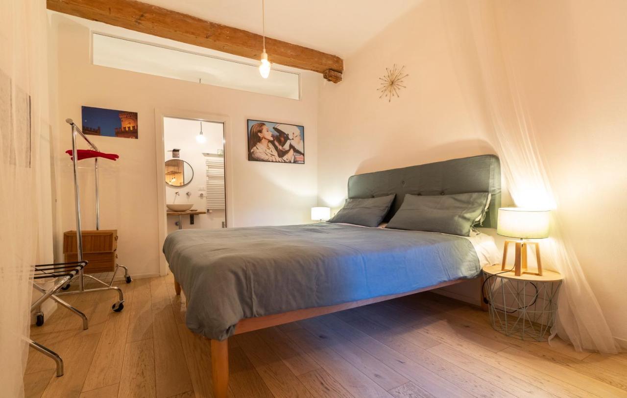 Lovely Studio D'Azeglio by Studio Vita Bologna Esterno foto